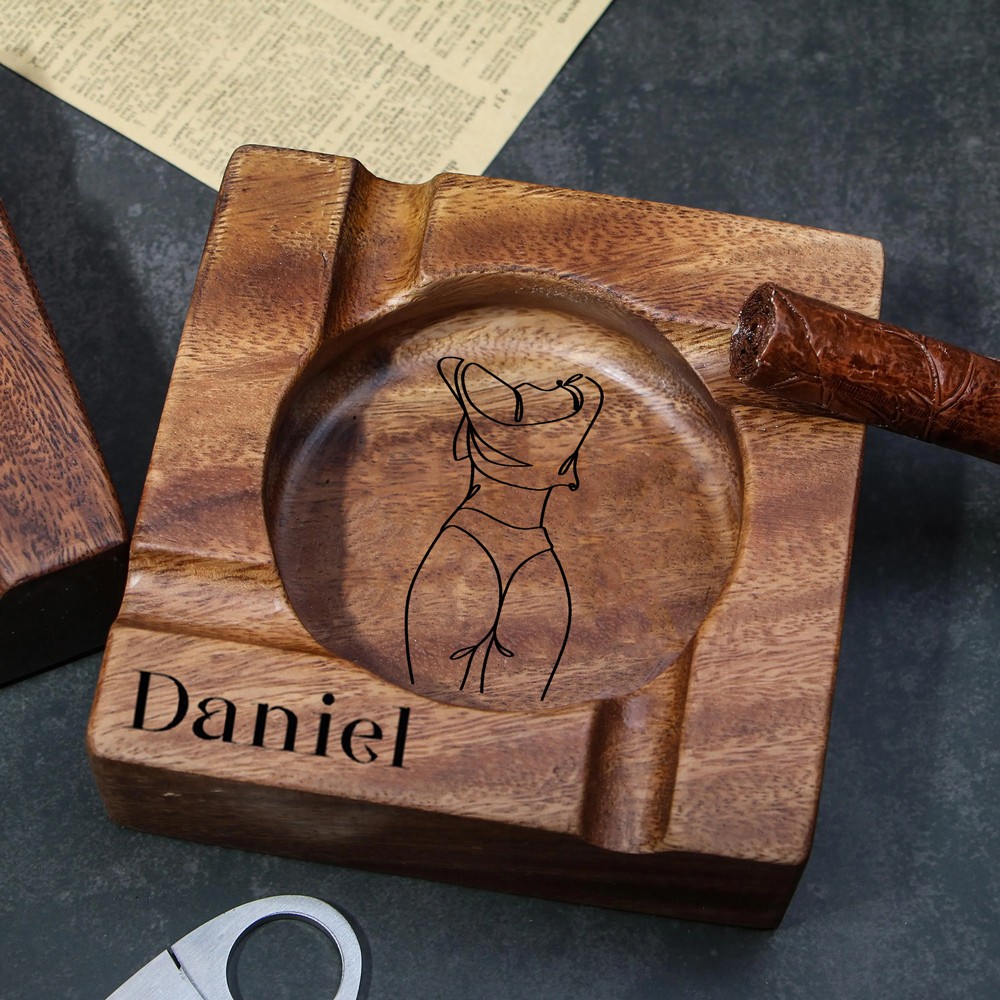 Personalized Wooden Vintage Ashtray With Spicy Portrait Gift For Valentine's Day