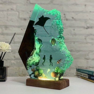 BEST SELLER❗❗Manta Rays and Couple Diver Resin Night Light